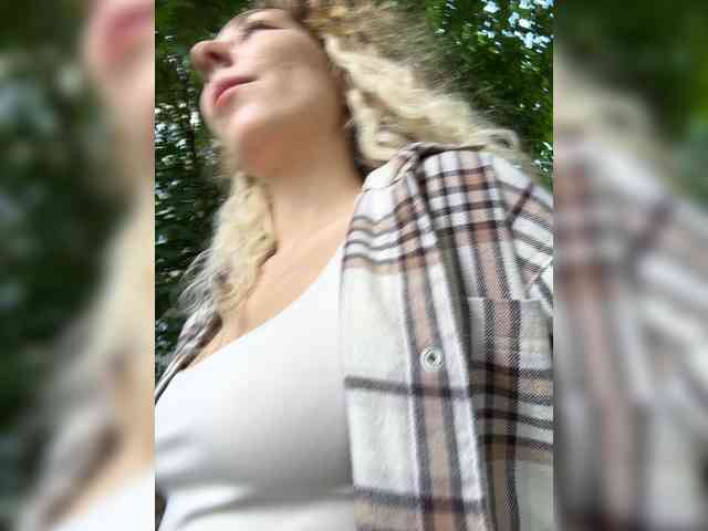 JJane- webcam