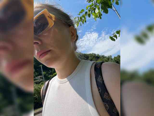 JJane- webcam