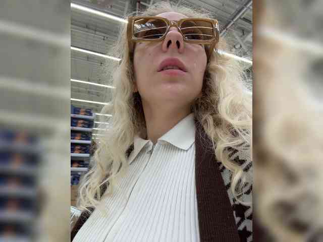 JJane- webcam