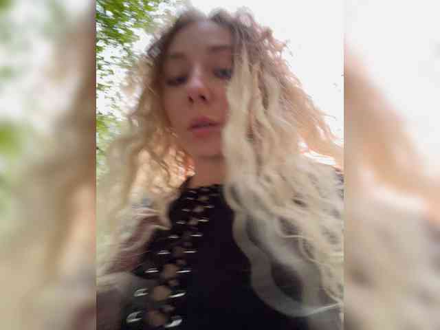Ce modèle est en direct maintenant. Janchi-