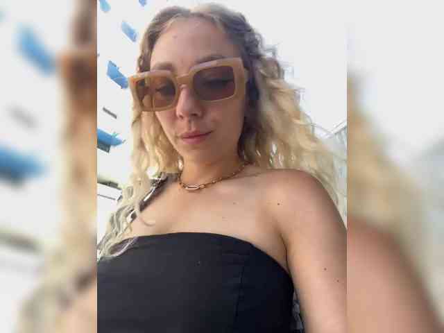 JJane- webcam