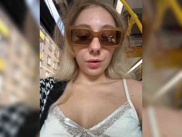 Janchi- Sex Cam Show