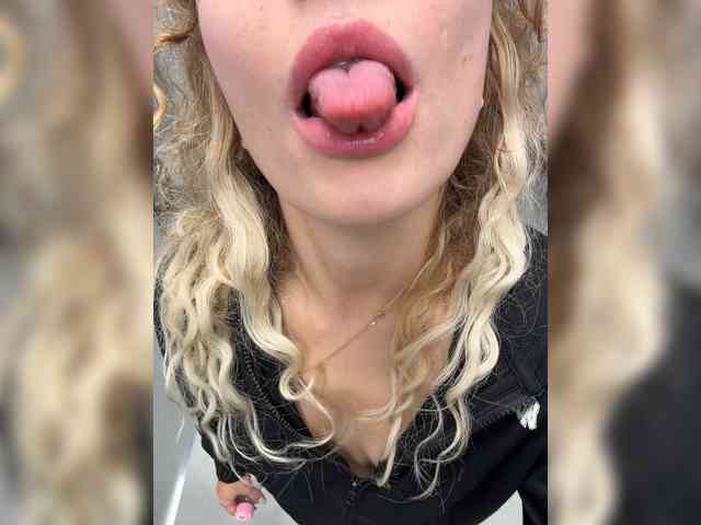 JJane- webcam