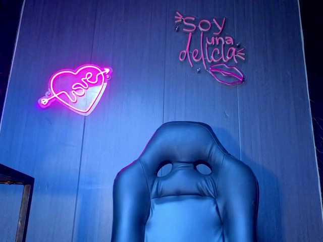 amgeline live cam on BongaCams