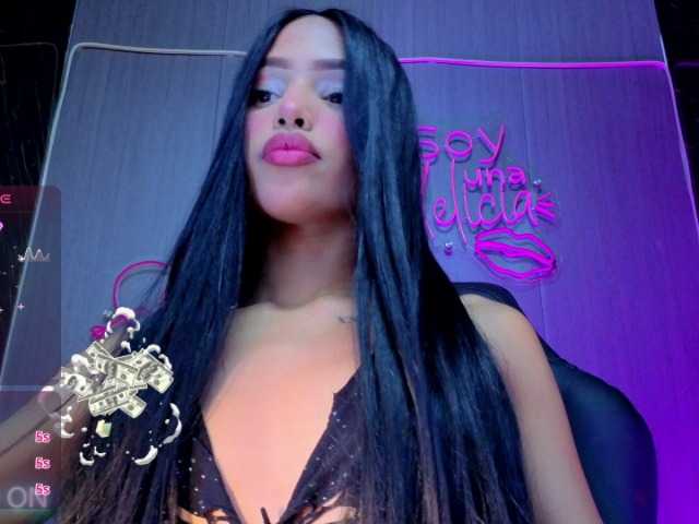 amgeline live cam on BongaCams