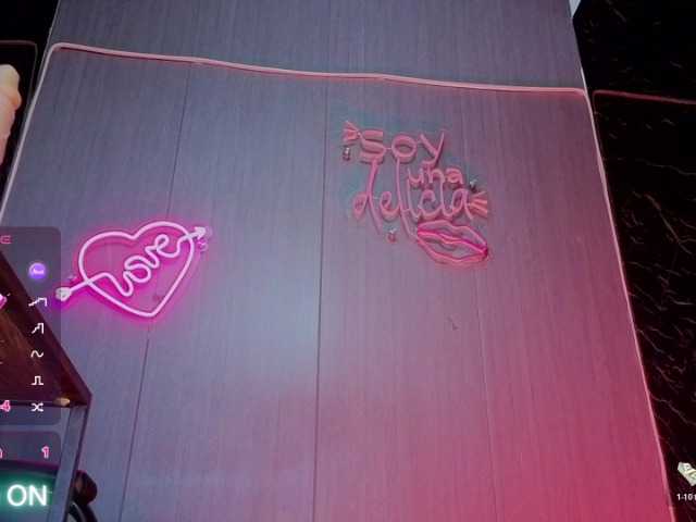 amgeline live cam on BongaCams