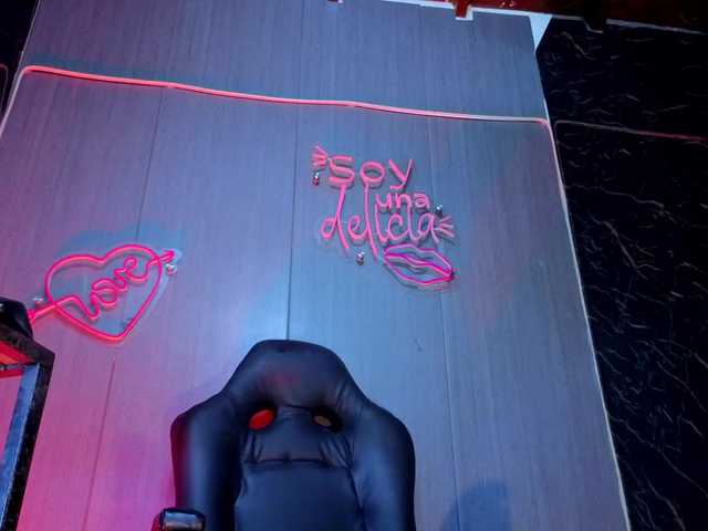 amgeline live cam on BongaCams