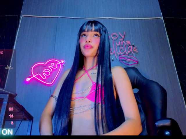 amgeline live cam on BongaCams