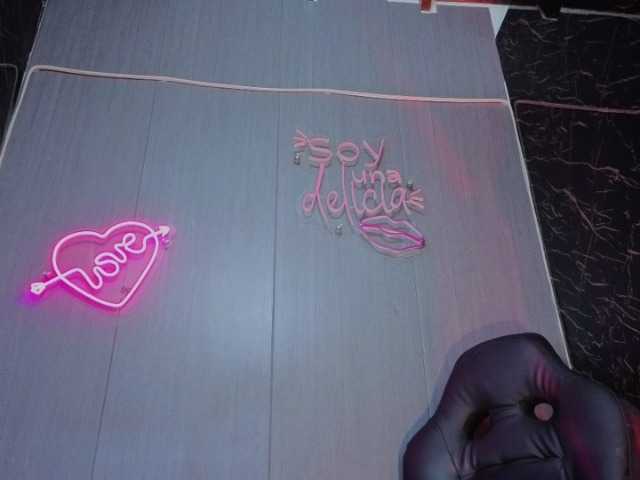 amgeline live cam on BongaCams