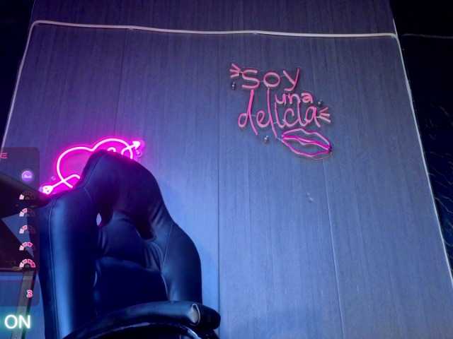 amgeline live cam on BongaCams