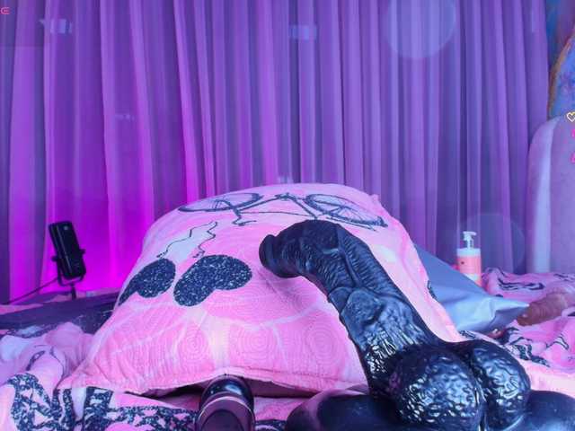 hanks-star's BongaCams show and profile