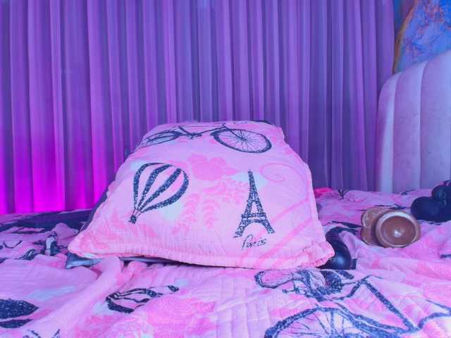 hanks-star's BongaCams show and profile