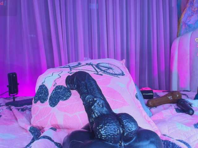 hanks-star's BongaCams show and profile