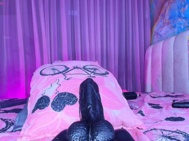 hanks-star's BongaCams show and profile