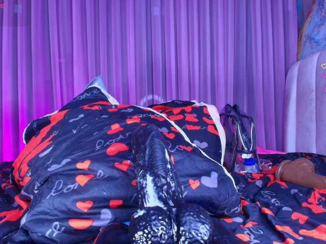 hanks-star's BongaCams show and profile