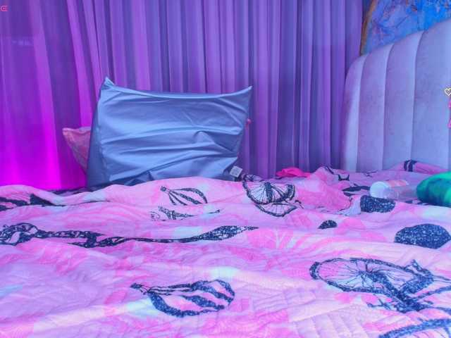  hanks-star chat room