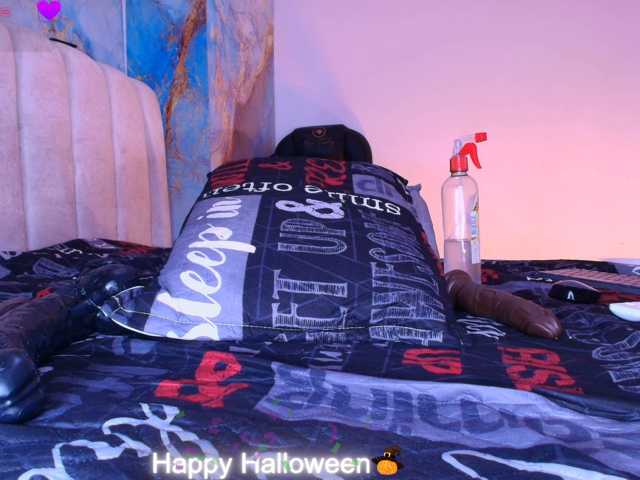 hanks-star, en vivo ahora en BongaCams