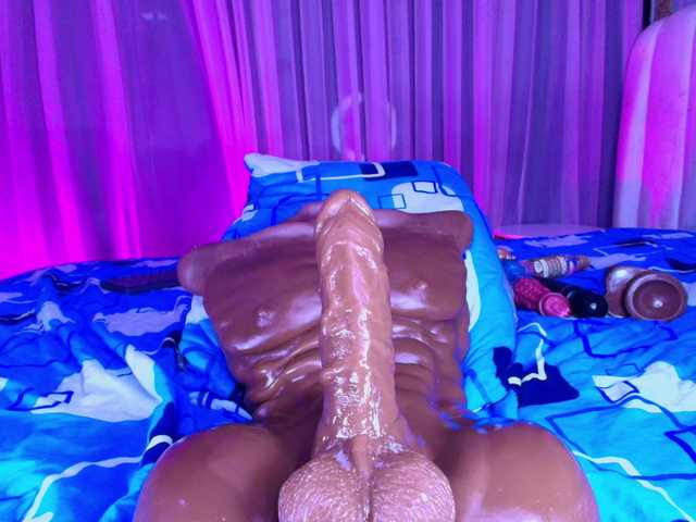 hanks-star live cam on BongaCams