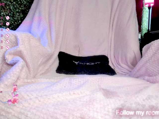 EmilyLopess webcam