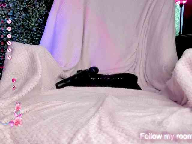 EmilyLopess webcam