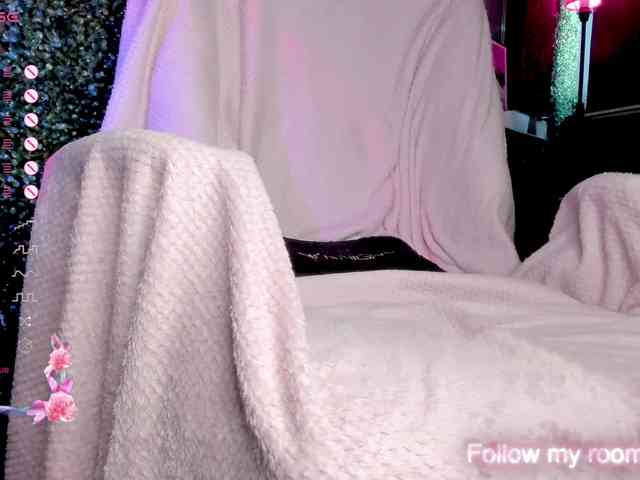 EmilyLopess webcam