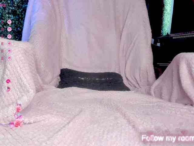 EmilyLopess webcam