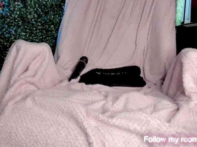 EmilyLopess webcam
