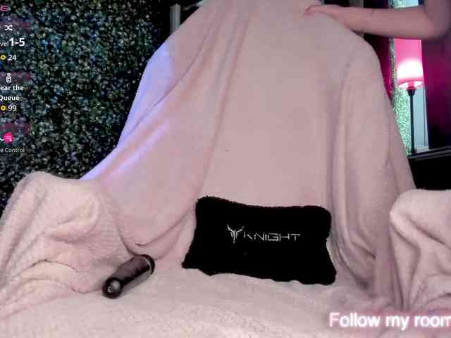 EmilyLopess webcam