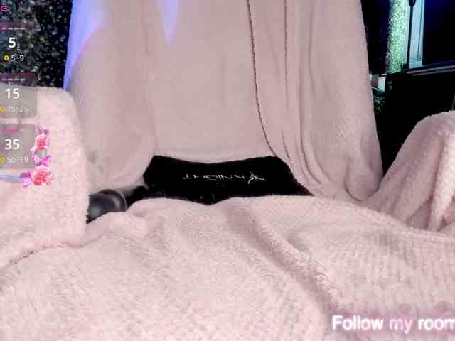 EmilyLopess webcam