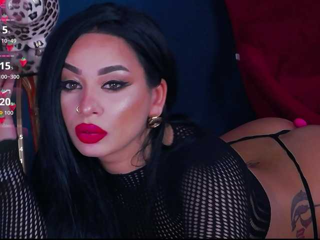 madylux's BongaCams show and profile