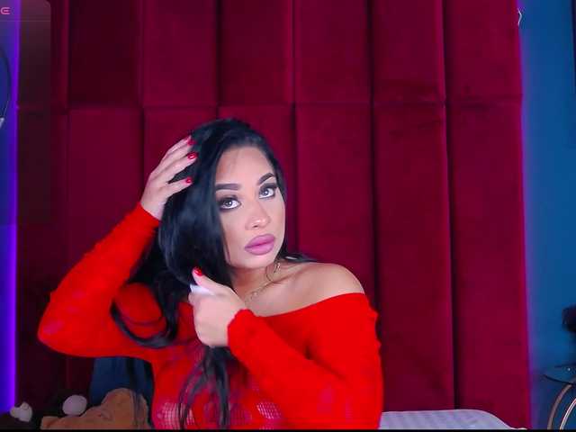 madylux live cam on BongaCams