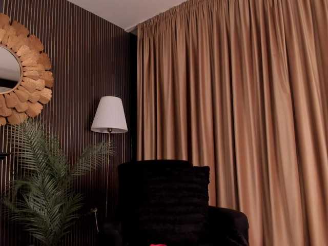 LovingBlondie live cam on BongaCams