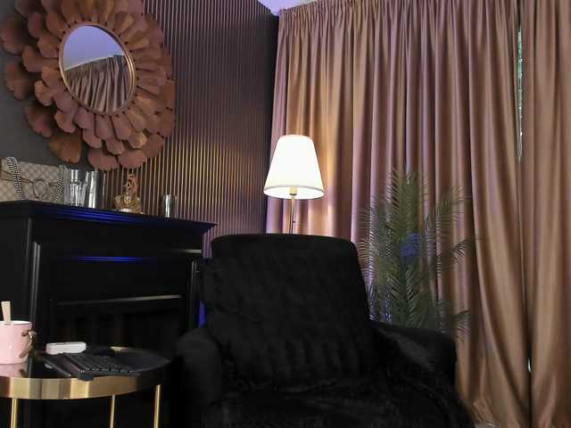 LovingBlondie live cam on BongaCams