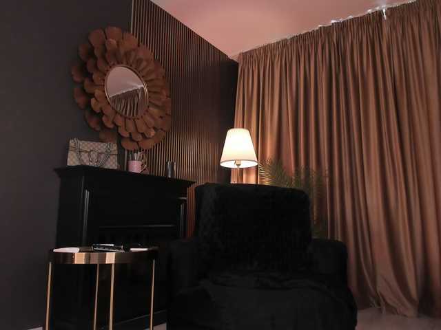 LovingBlondie live cam on BongaCams