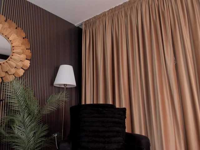 LovingBlondie live cam preview