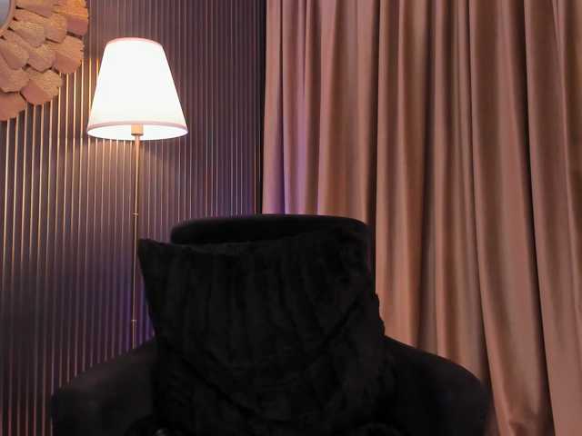 LovingBlondie live cam on BongaCams