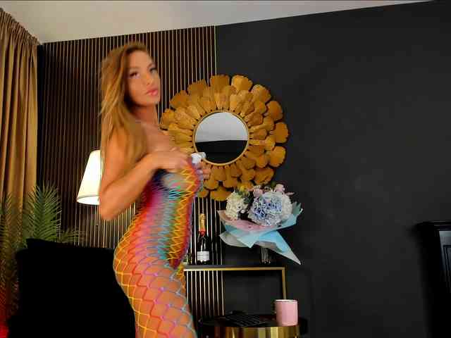 Modelo: LovingBlondie