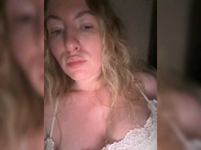 Rinaaamur live cam on BongaCams