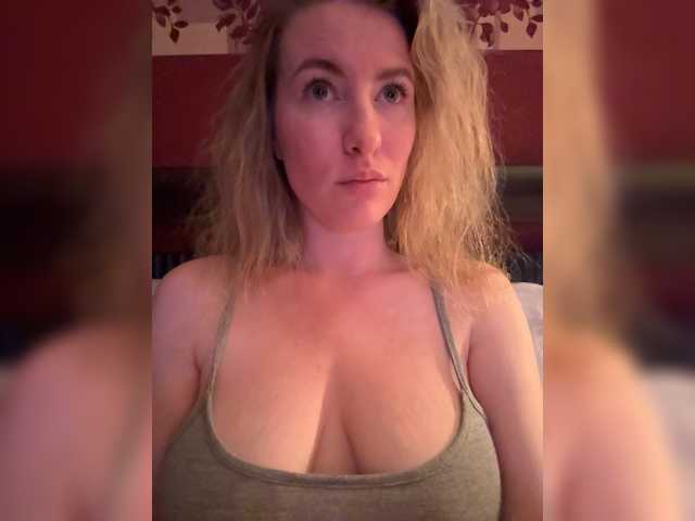 Rinaaamur live cam on BongaCams