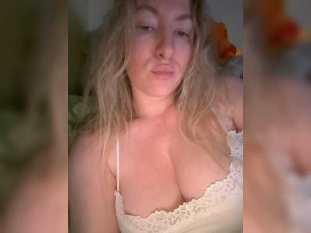 Rinaaamur live cam on BongaCams