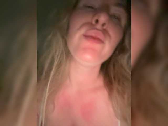 Rinaaamur live cam on BongaCams