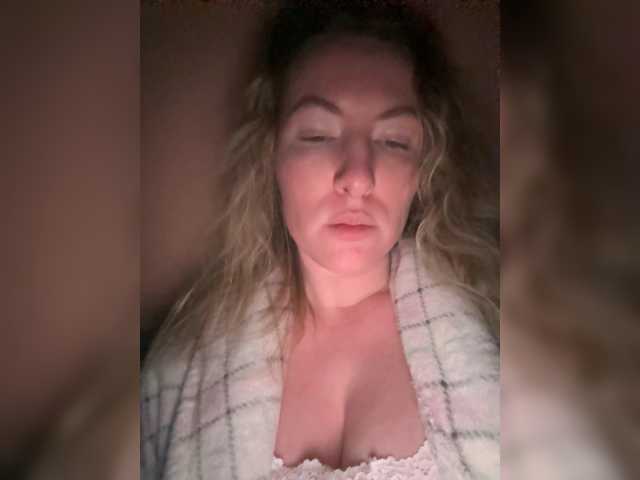 Rinaaamur live cam on BongaCams