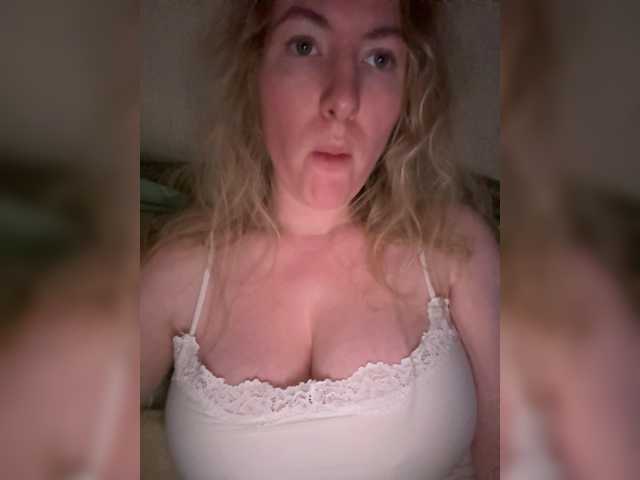 Rinaaamur live cam on BongaCams