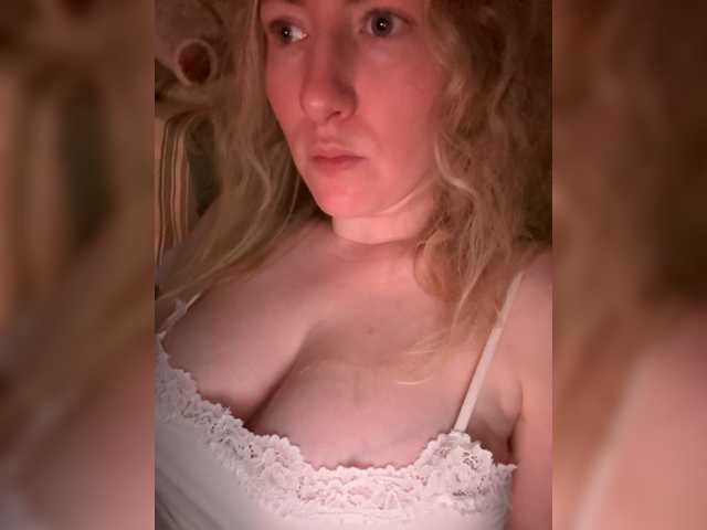 Rinaaamur live cam on BongaCams