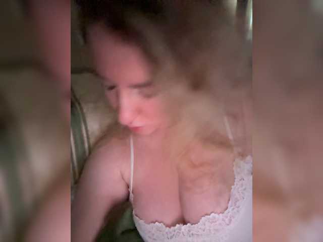 Rinaaamur live cam on BongaCams
