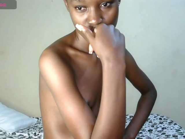 sexy-dee's BongaCams show and profile