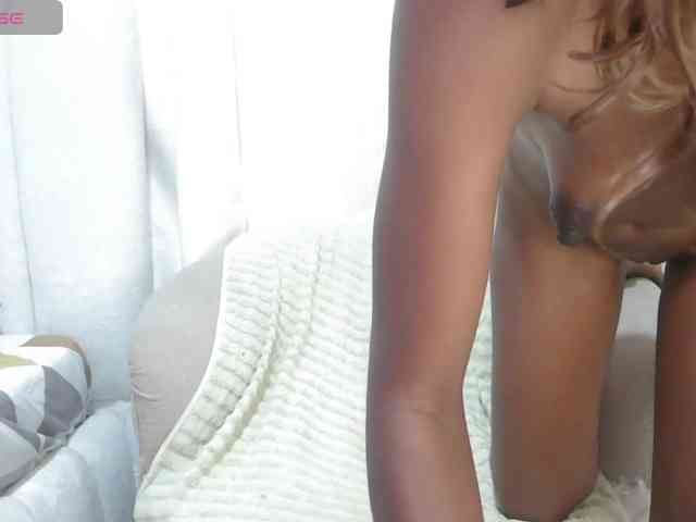 Model: Sexy-dee