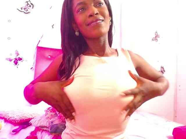 Naugthy-choko webcam