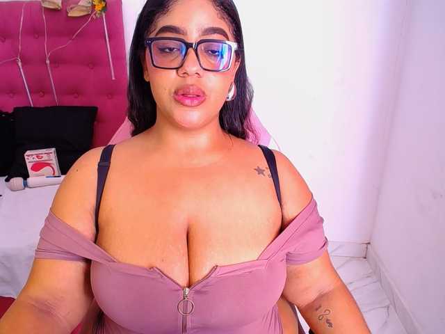 MadyKolemam live webcam show