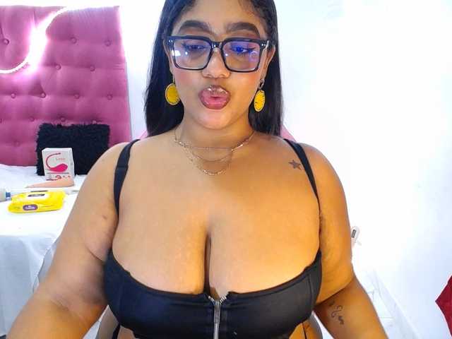 MadyKolemam live cam